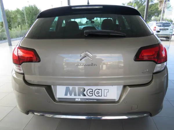 Citroën C4 Aircross 1.2 PureTec Feel 110 CV 8