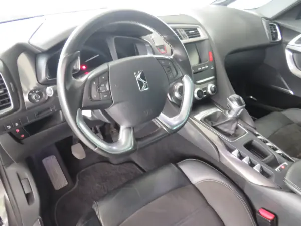 Citroën DS5 1.6 BlueHDi So Chic 25