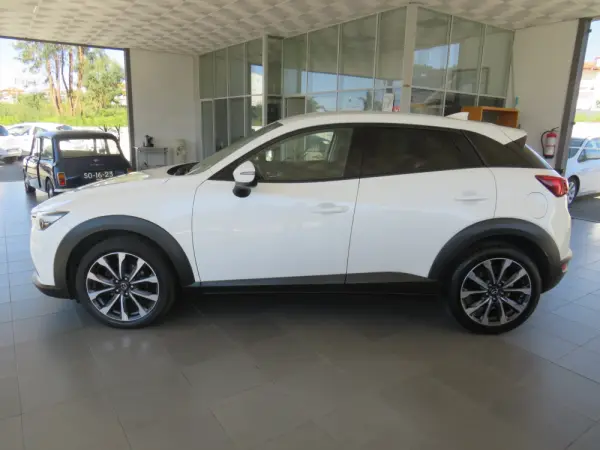 Mazda CX-3 CX3-SKYACTIV-D 4