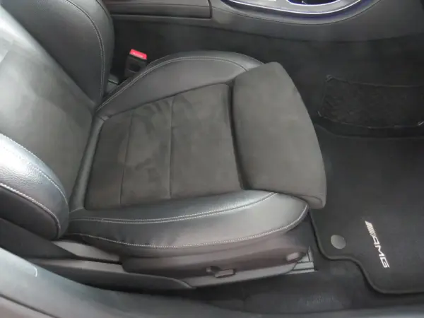 Mercedes-Benz E 300 de AMG Line 35