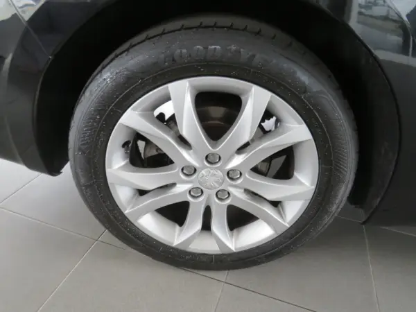 Peugeot 508 SW 2.0 BlueHDi Allure 27