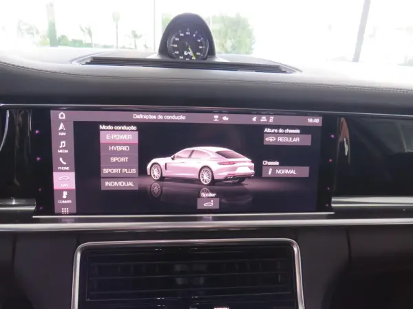 Porsche Panamera 4 E-Hybrid 19