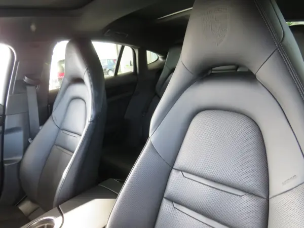 Porsche Panamera 4 E-Hybrid 35