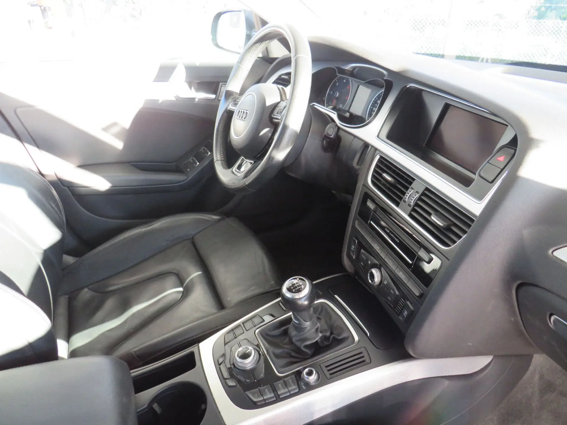 Audi A4 2.0 TDI SPORT 18