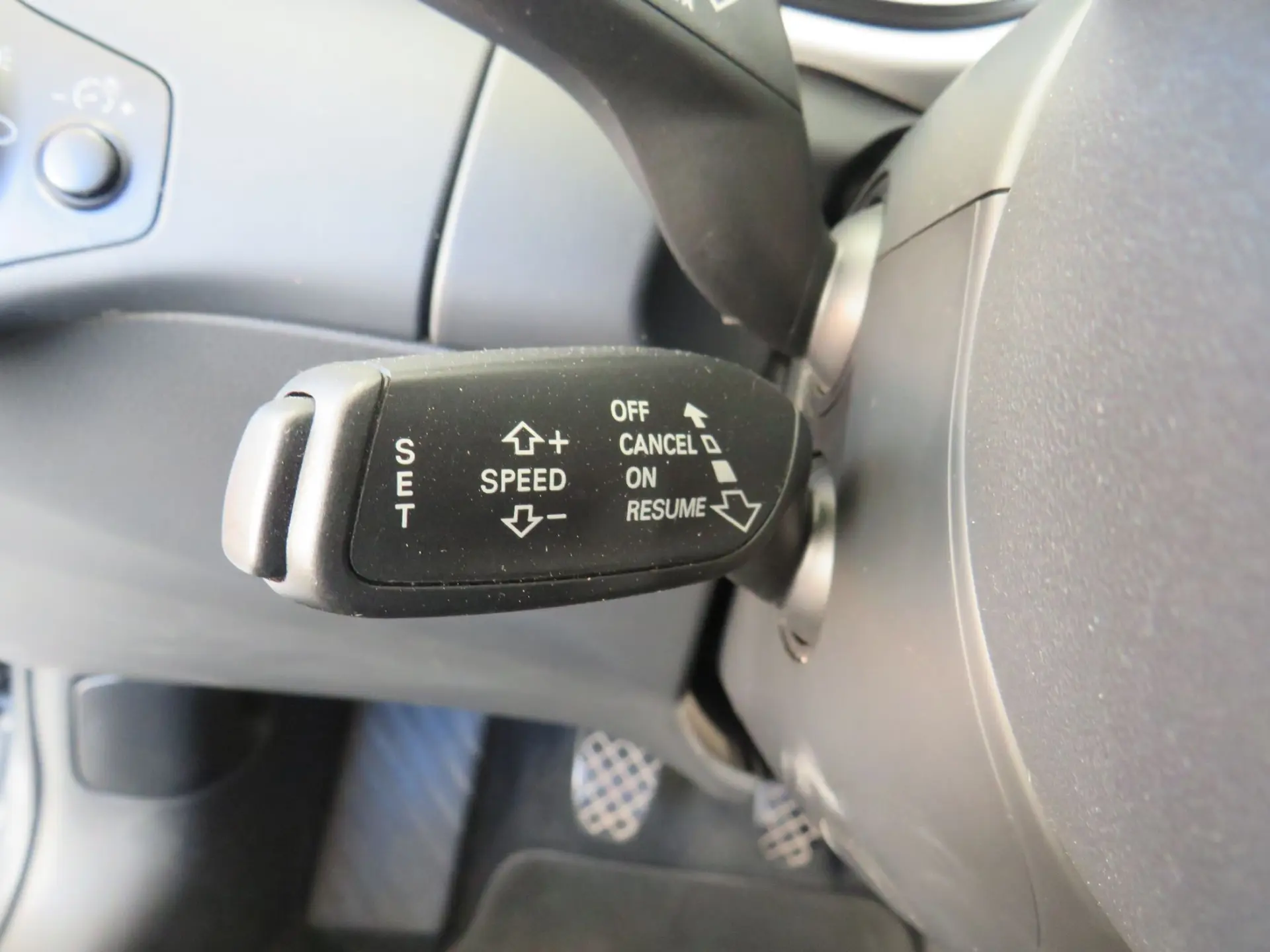 Audi A4 2.0 TDI SPORT 22