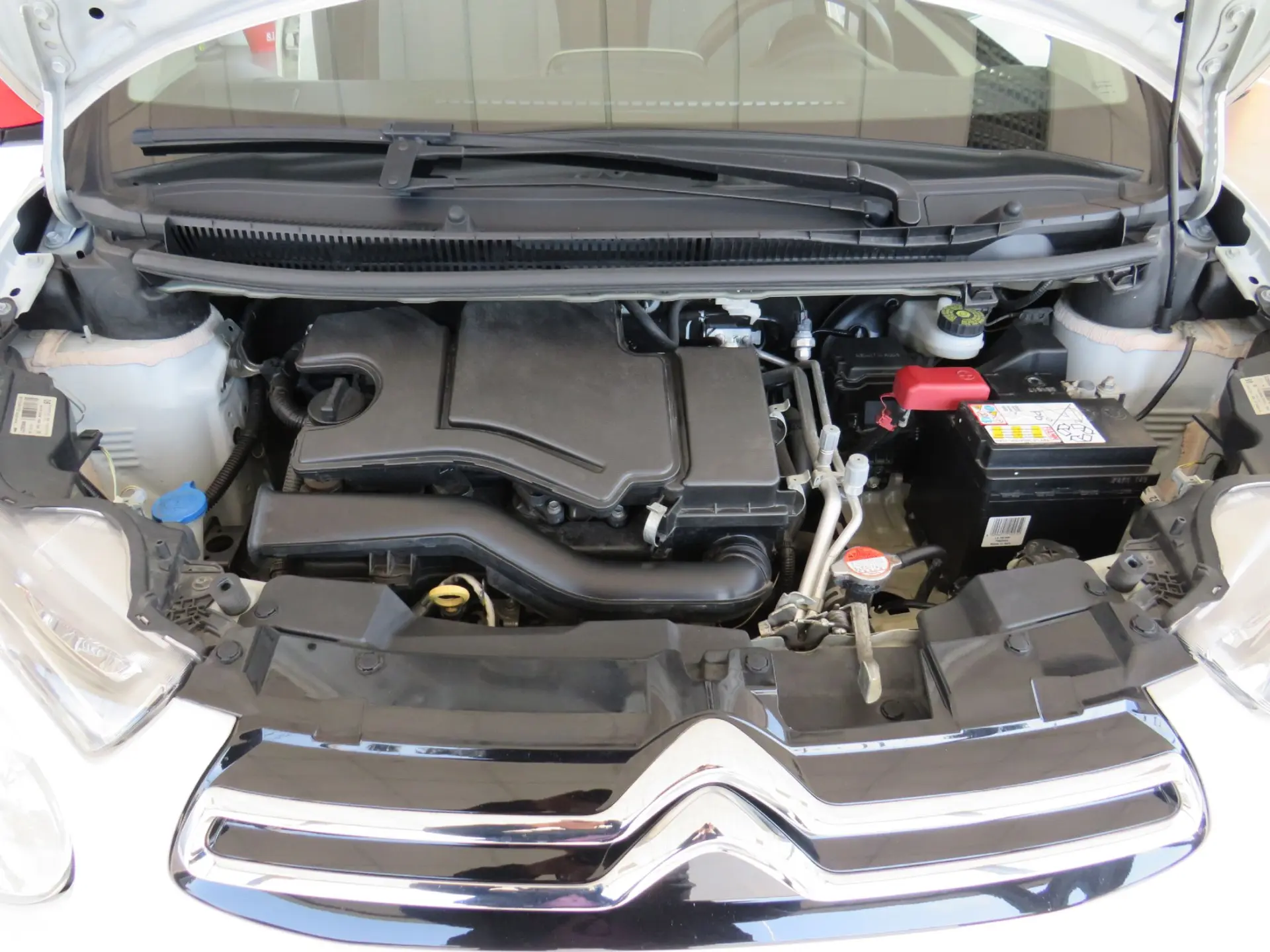 Citroën C1 1.0 Millenium VTi 28