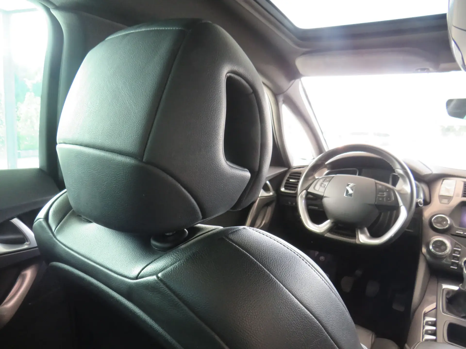 Citroën DS5 1.6 BlueHDi So Chic 29