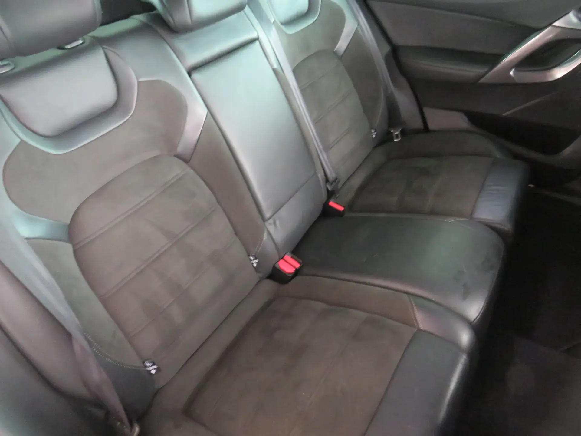 Citroën DS5 1.6 BlueHDi So Chic 35