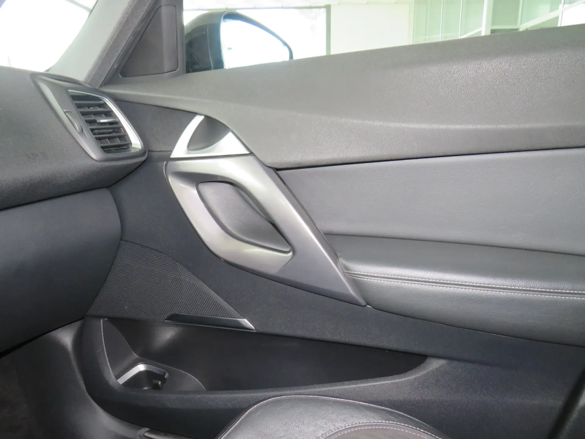 Citroën DS5 1.6 BlueHDi So Chic 44