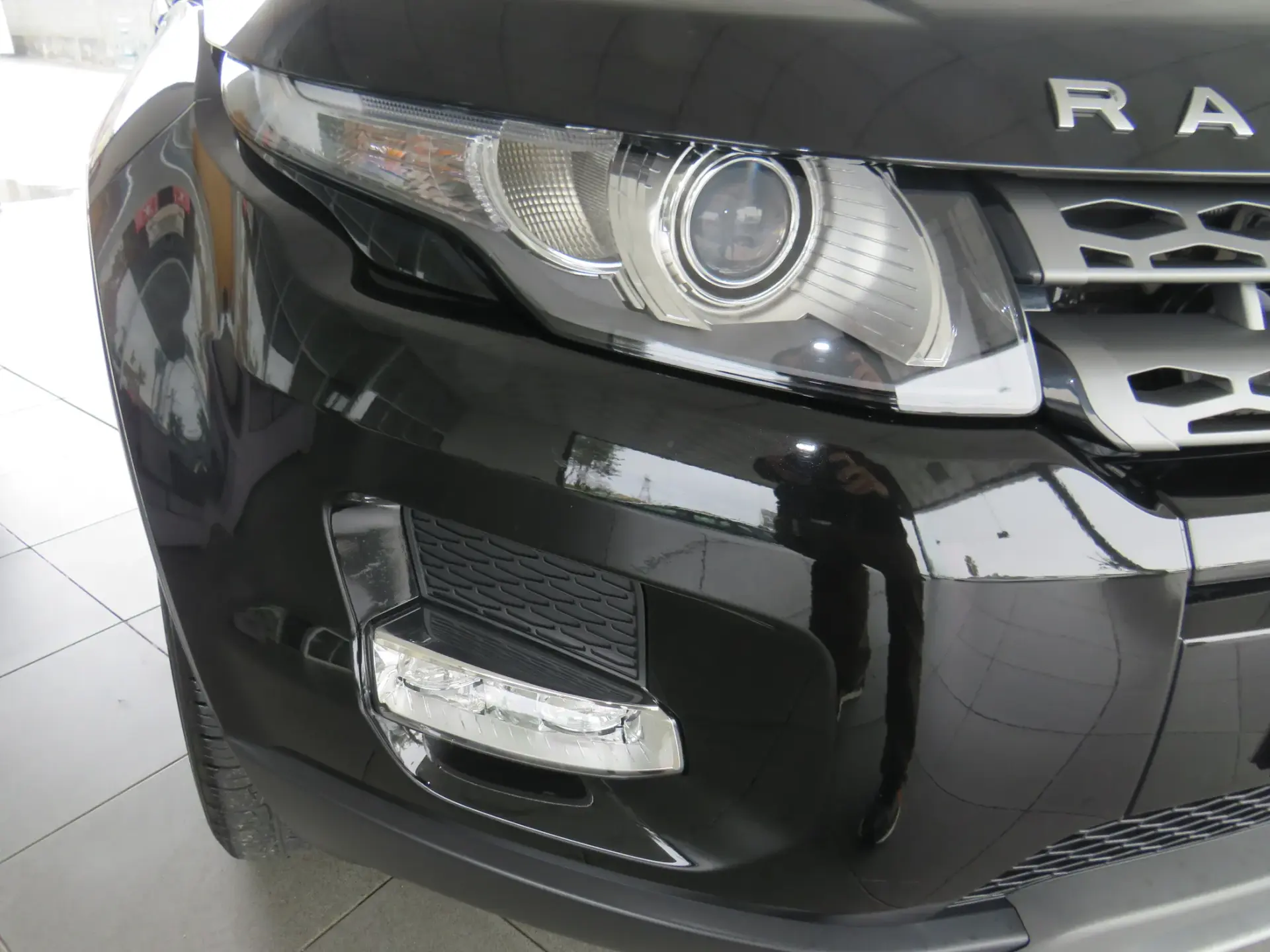 Land Rover Range Rover Evoque 2.2 TD4 Dynamic 11