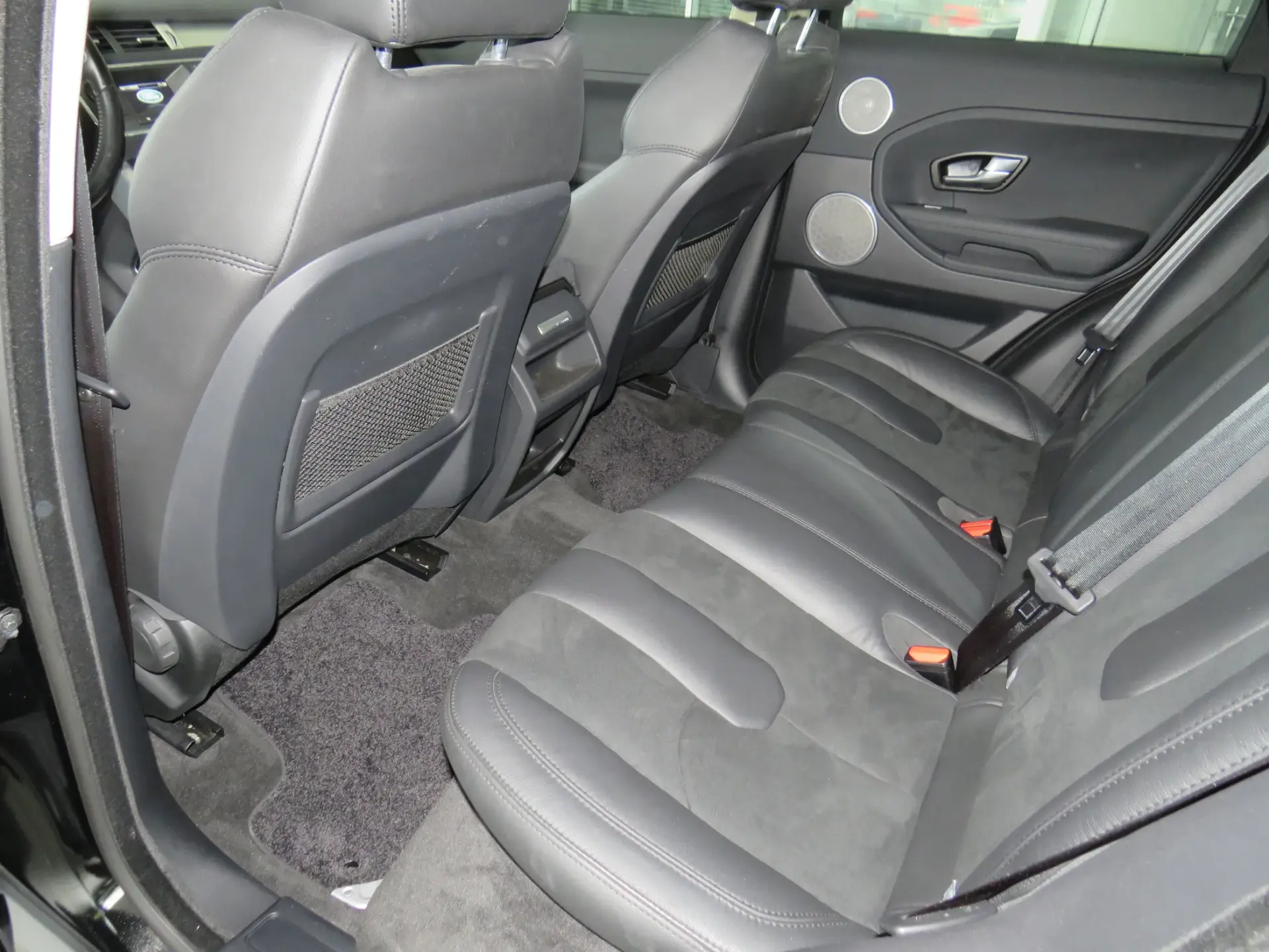 Land Rover Range Rover Evoque 2.2 TD4 Dynamic 29