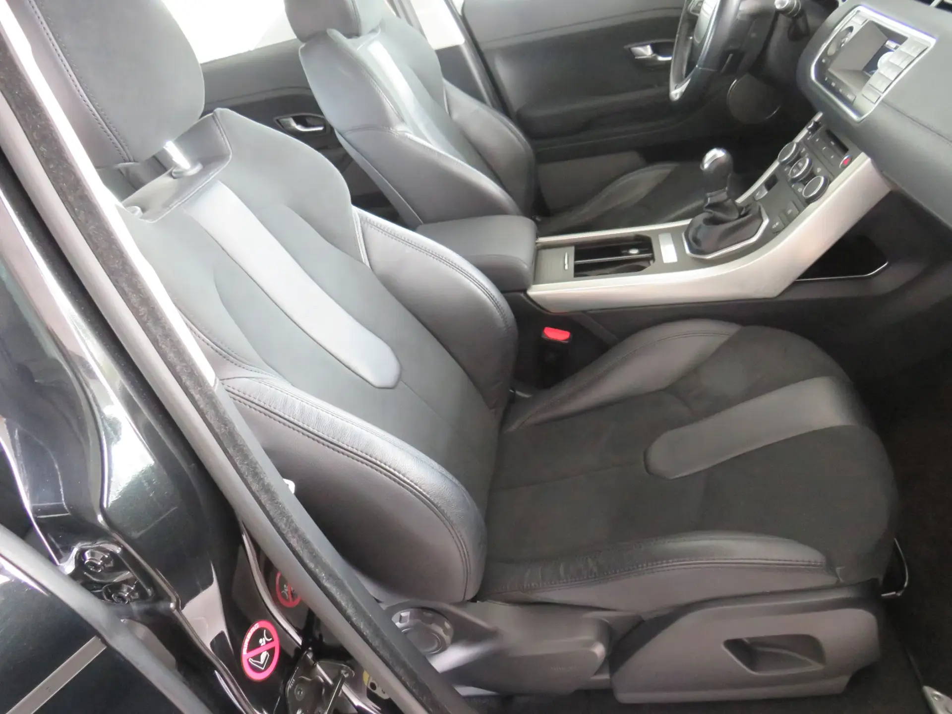 Land Rover Range Rover Evoque 2.2 TD4 Dynamic 33