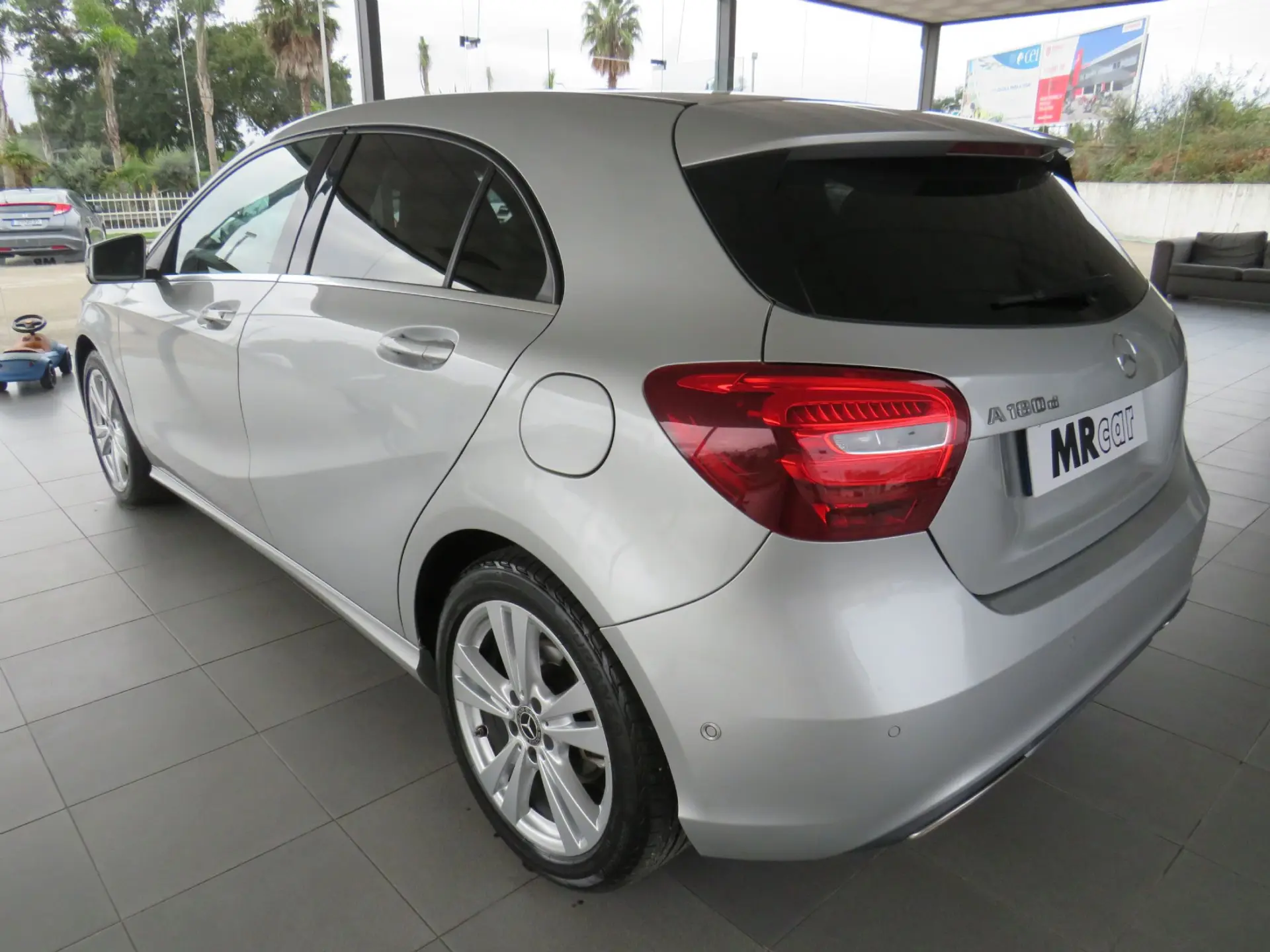 Mercedes-Benz A 180 D STYLE 6