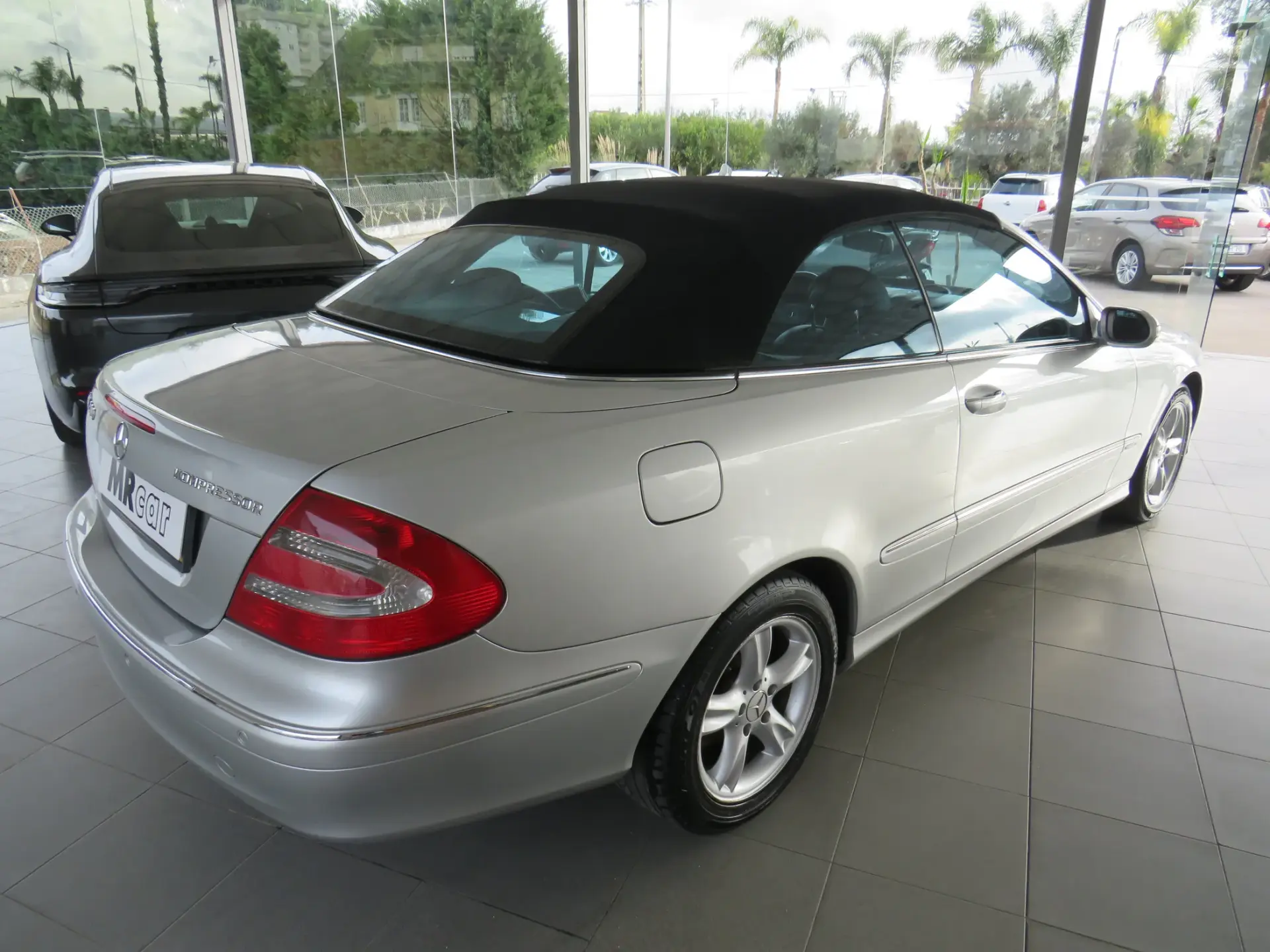 Mercedes-Benz CLK 200 K Avantgarde 9