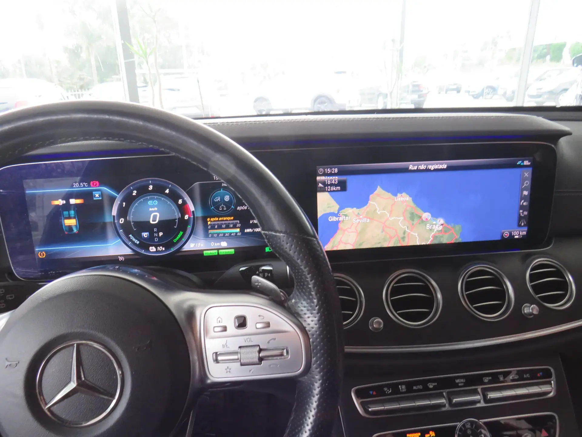 Mercedes-Benz E 300 de AMG Line 17