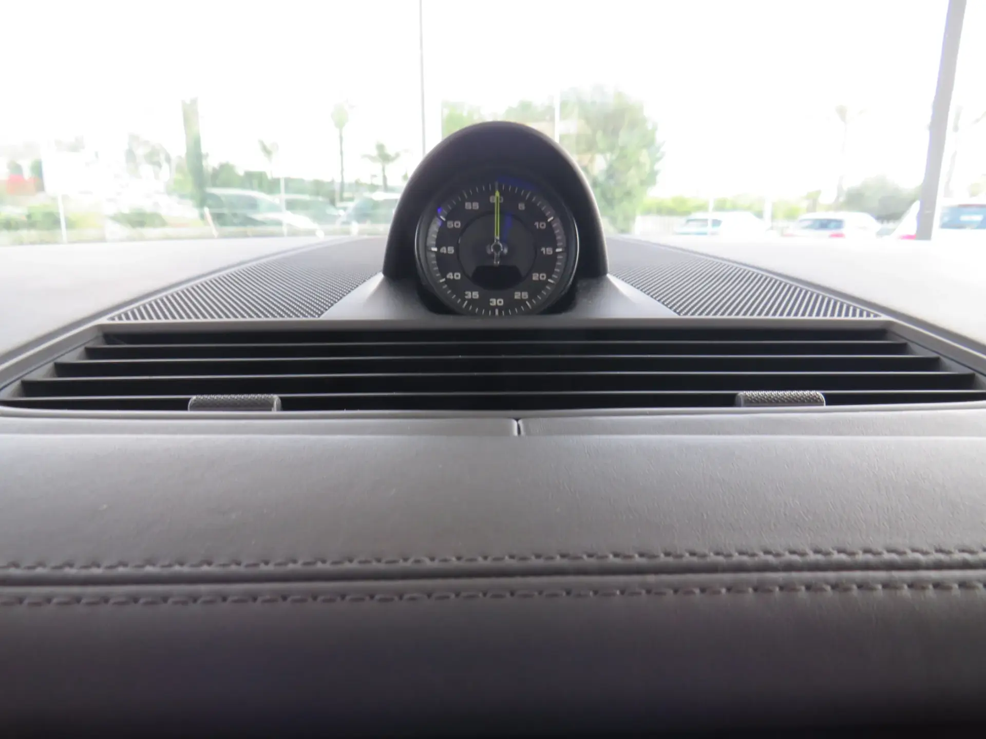 Porsche Panamera 4 E-Hybrid 21