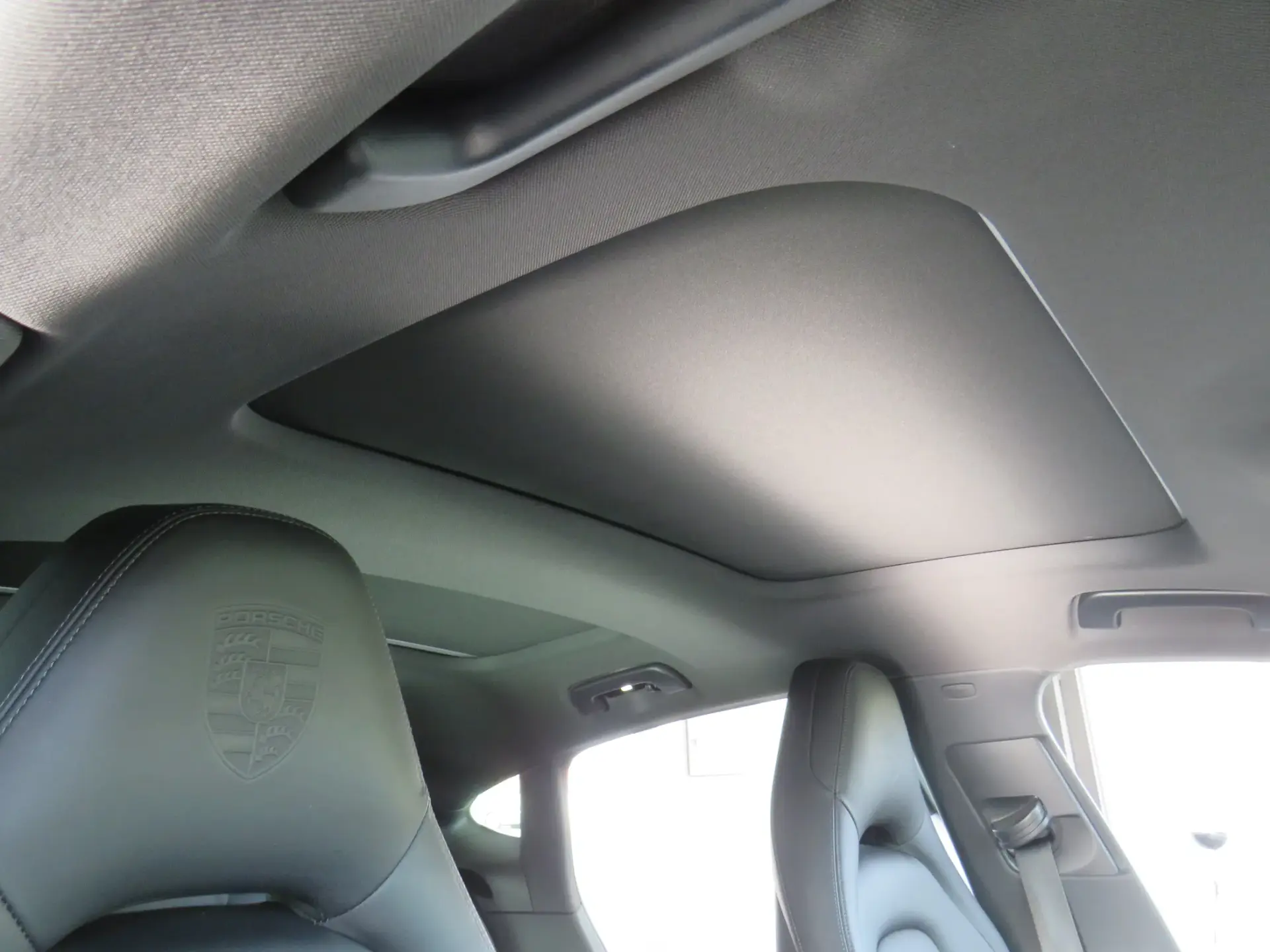 Porsche Panamera 4 E-Hybrid 42