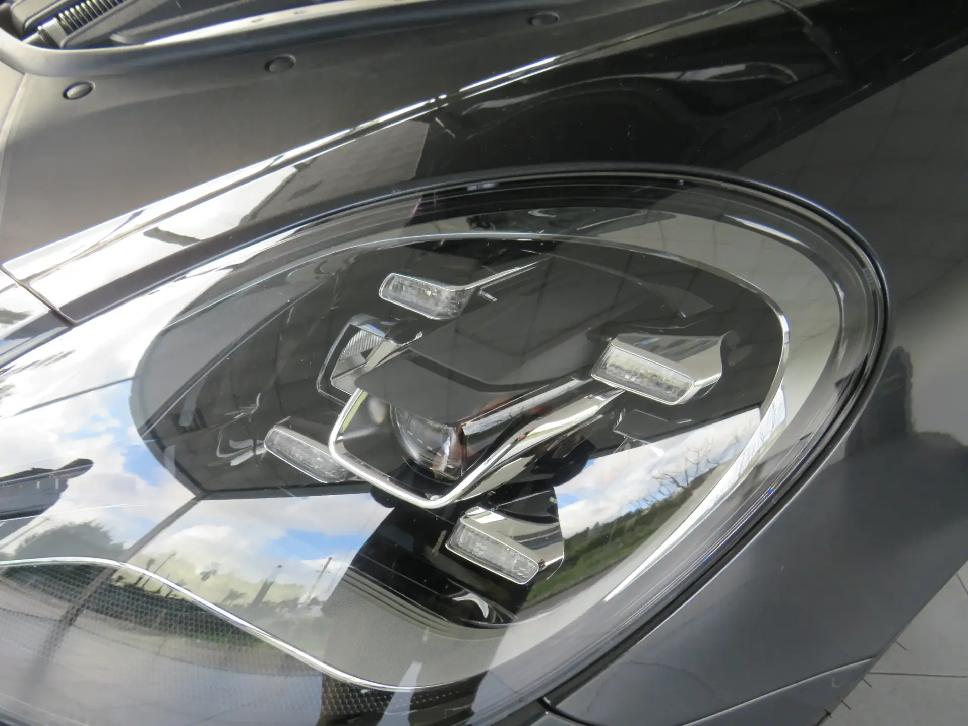 Porsche Panamera 4 E-Hybrid 50