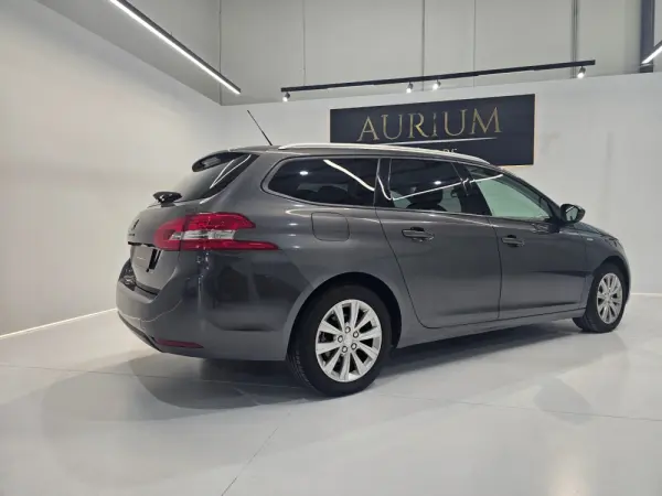 Peugeot 308 SW 1.5 BlueHDi Style 4