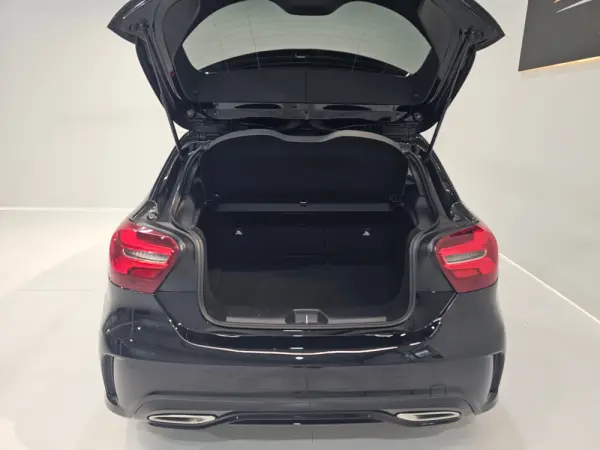 Mercedes-Benz A 180 d 7G-DCT AMG Line 7