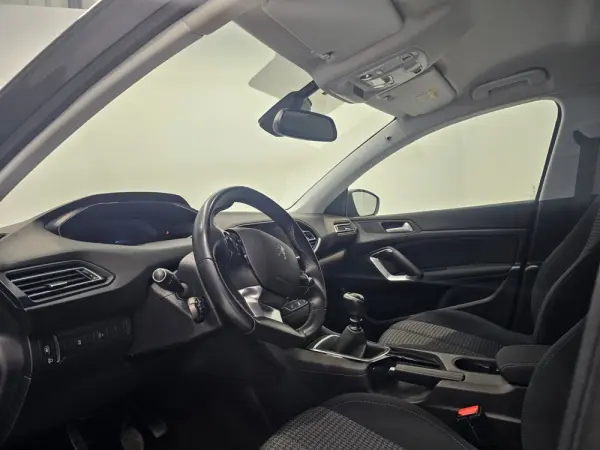 Peugeot 308 SW 1.5 BlueHDi Style 6