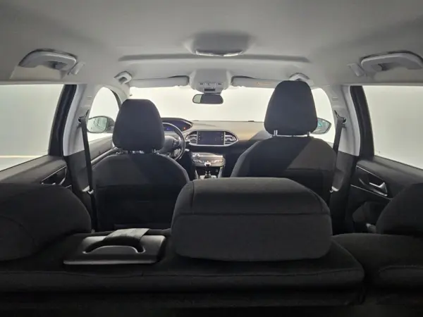 Peugeot 308 SW 1.5 BlueHDi Style 18