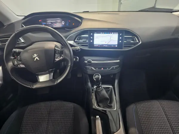 Peugeot 308 SW 1.5 BlueHDi Style 13