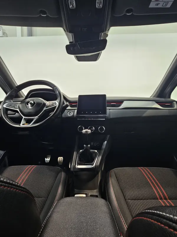 Renault Captur 1.0 TCe RS Line 23