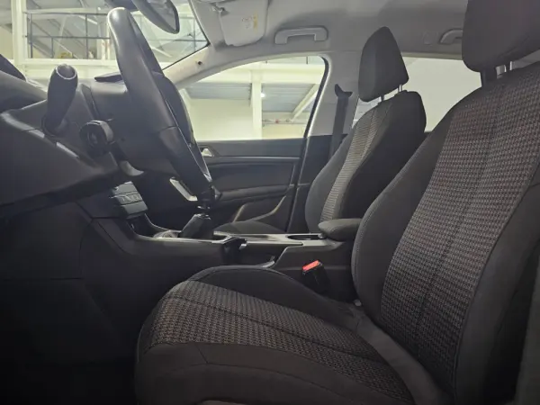 Peugeot 308 SW 1.5 BlueHDi Style 16