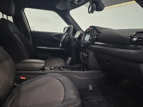 MINI Clubman Cooper Auto 27