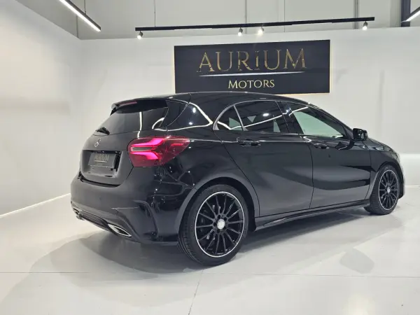 Mercedes-Benz A 180 d 7G-DCT AMG Line 5