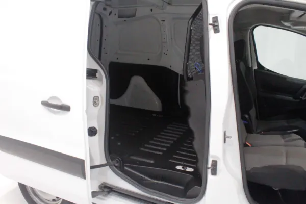 Peugeot Partner L1 1.6 HDI 3 lugares - IVA dedutivel 5