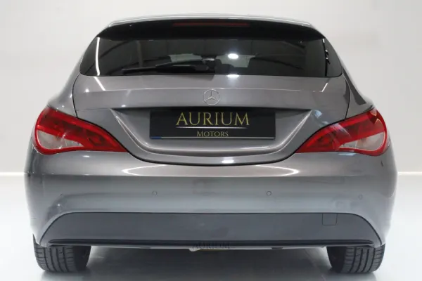 Mercedes-Benz CLA 200 6