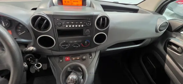 Peugeot Partner L1 1.6 HDI 3 lugares - IVA dedutivel 9