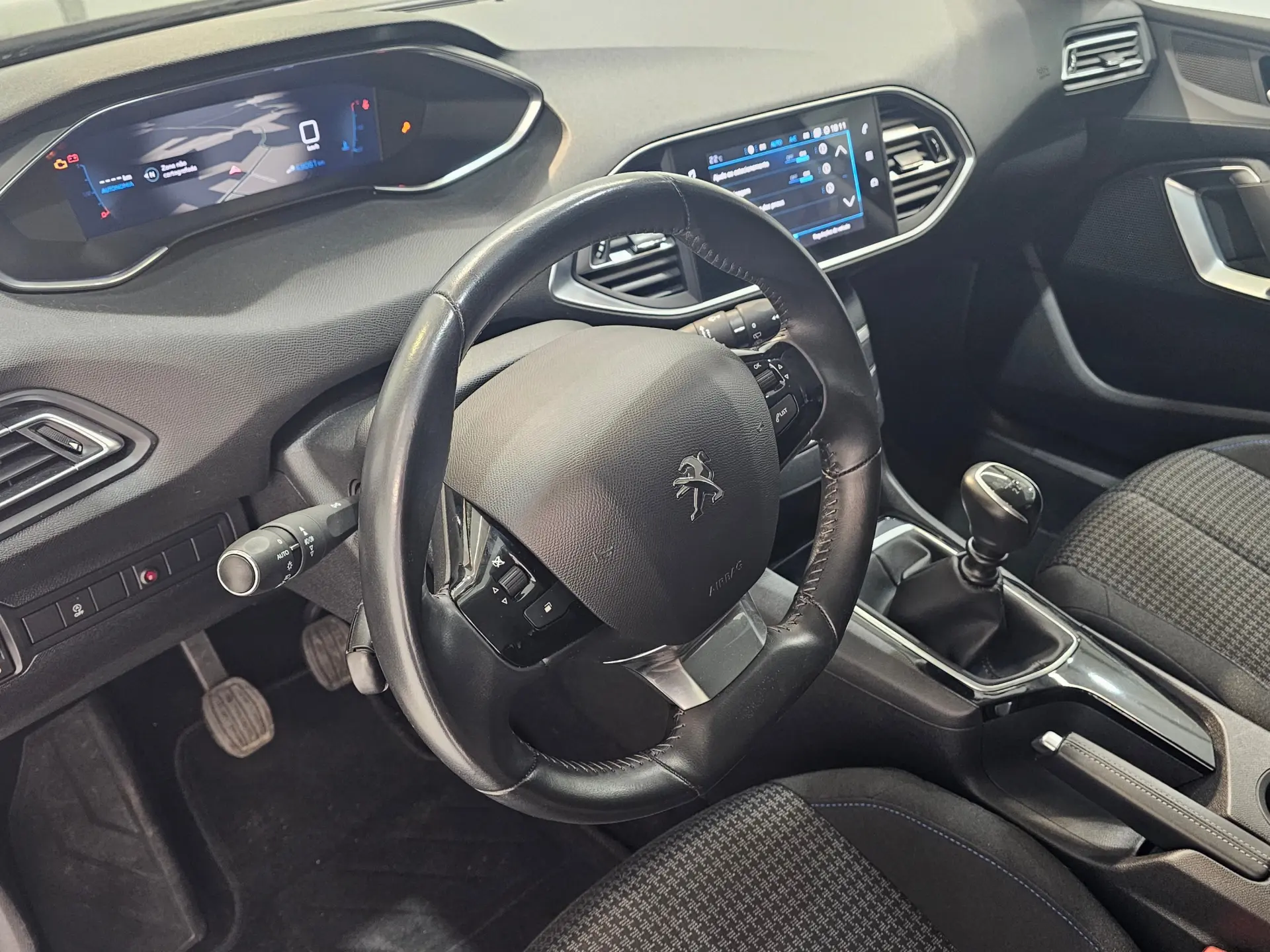 Peugeot 308 SW 1.5 BlueHDi Style 12