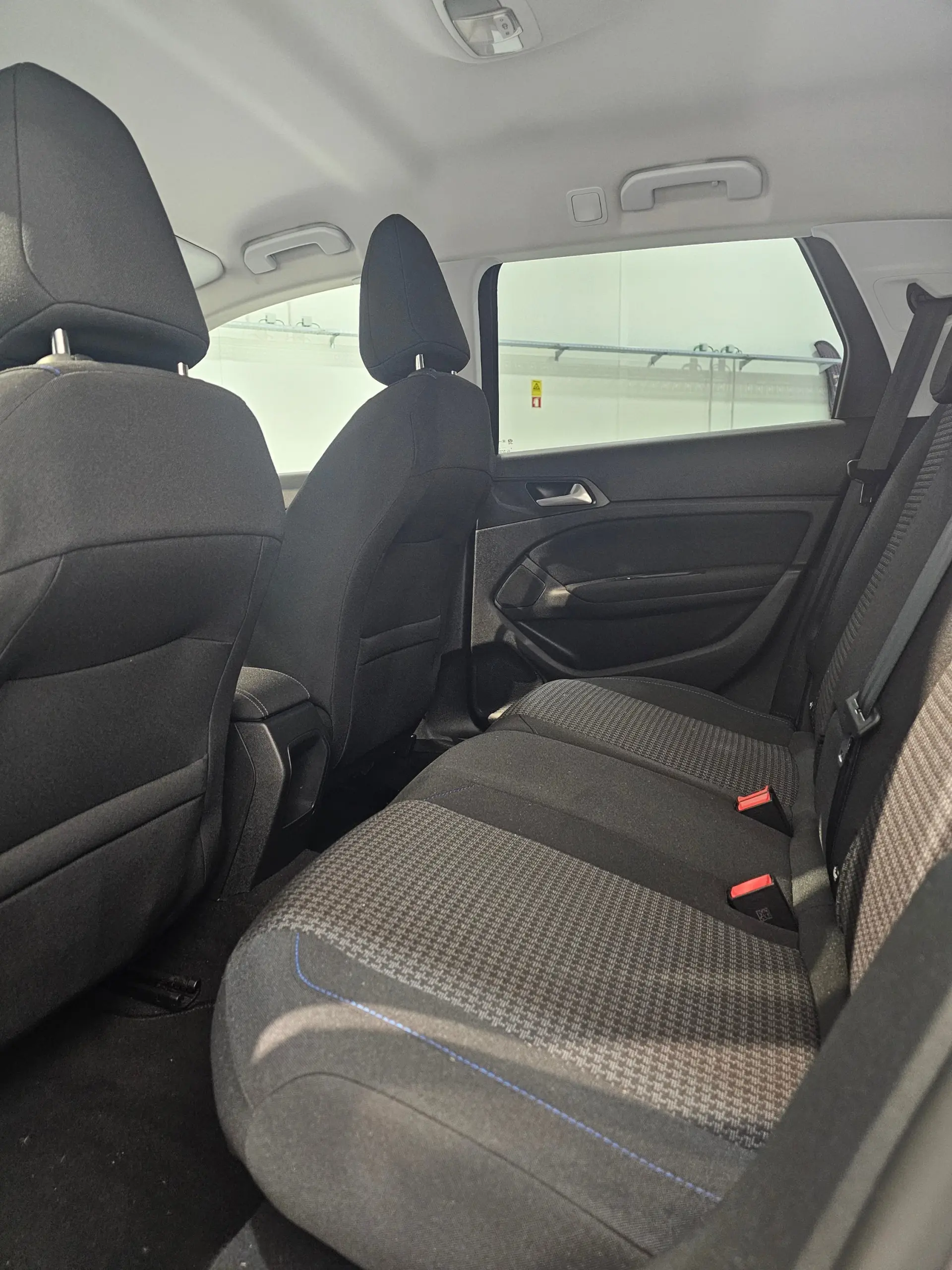 Peugeot 308 SW 1.5 BlueHDi Style 10