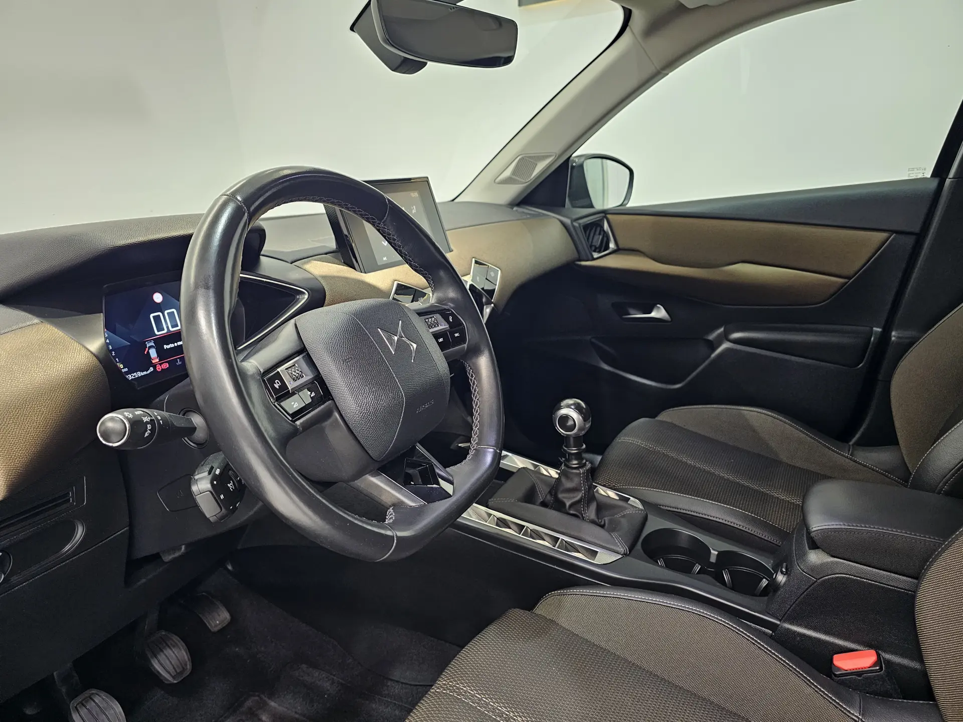 DS DS3 Crossback PureTech 100 CHIC 8