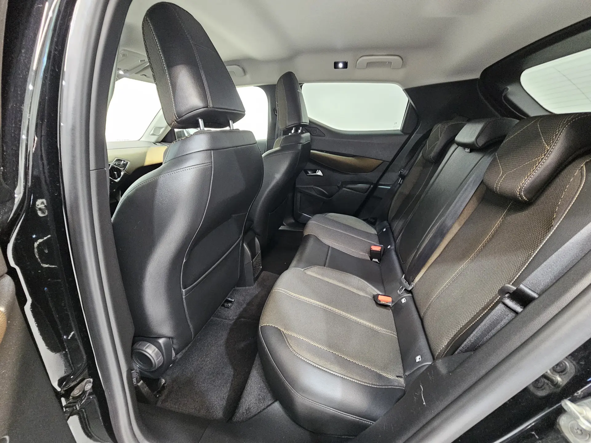 DS DS3 Crossback PureTech 100 CHIC 16