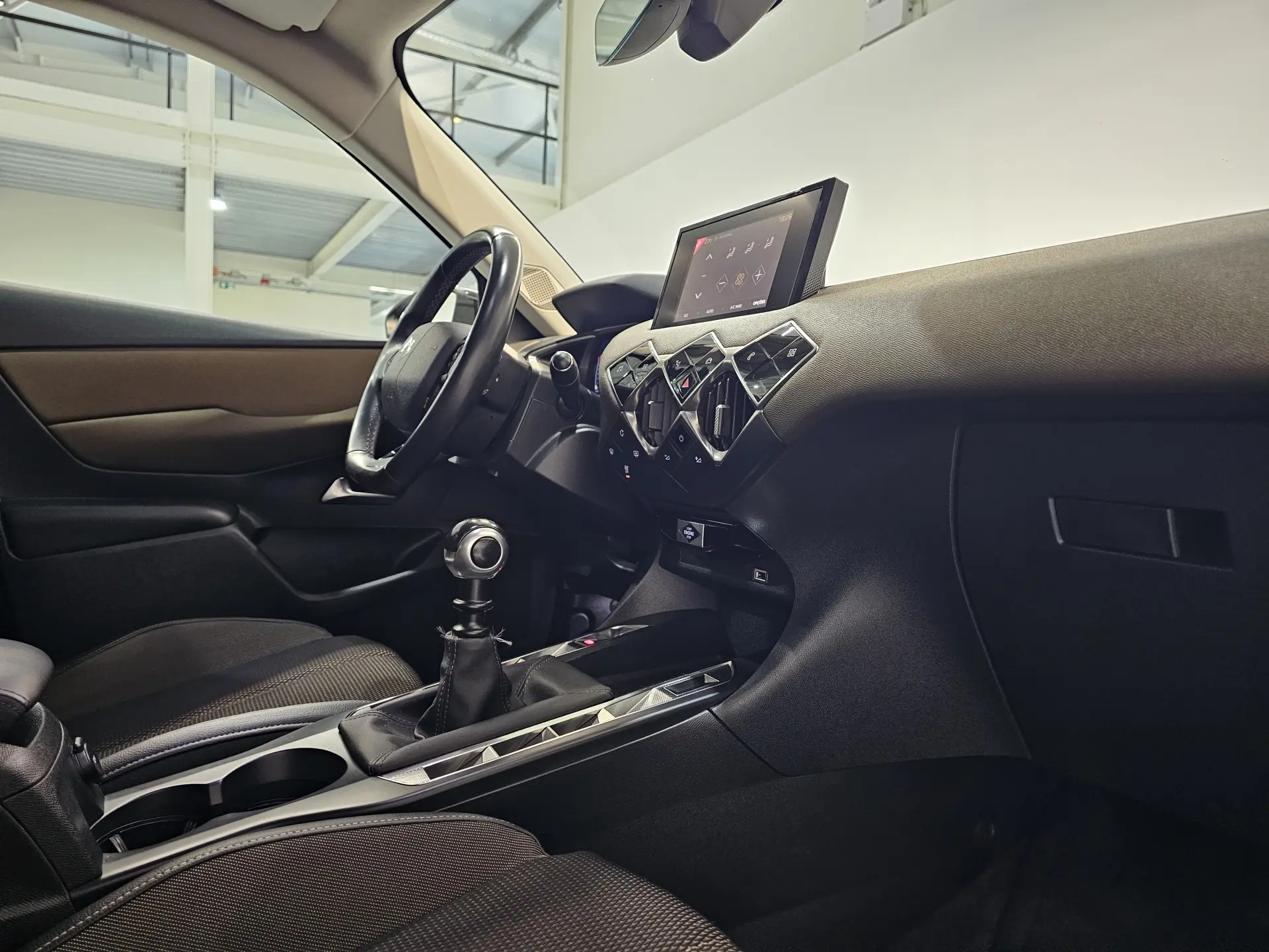 DS DS3 Crossback PureTech 100 CHIC 14