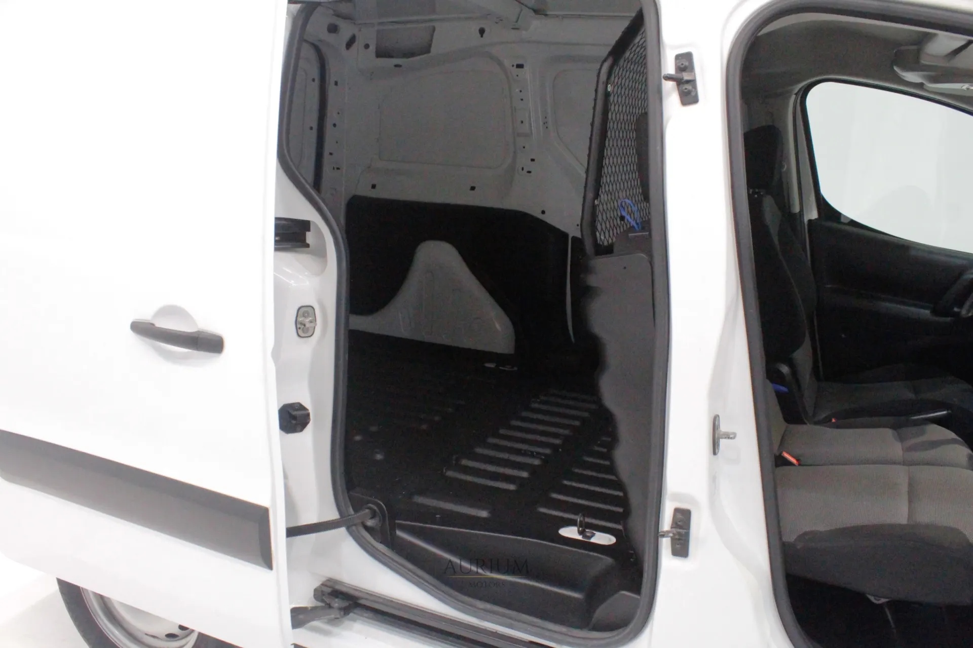 Peugeot Partner L1 1.6 HDI 3 lugares - IVA dedutivel 5