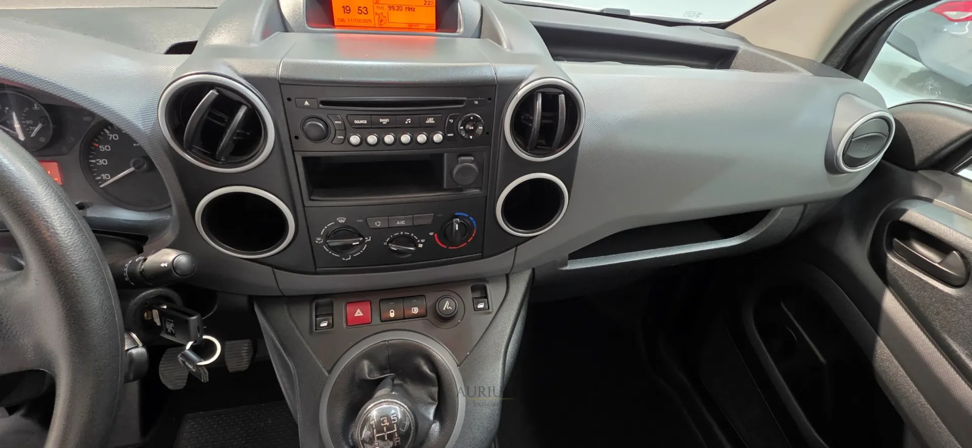 Peugeot Partner L1 1.6 HDI 3 lugares - IVA dedutivel 9