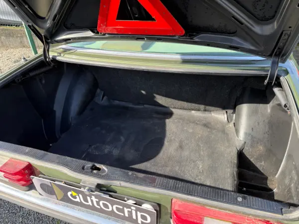 Mercedes-Benz 300 D 35