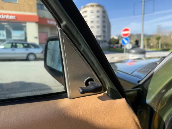 Mercedes-Benz 300 D 20