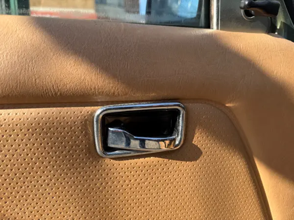 Mercedes-Benz 300 D 21