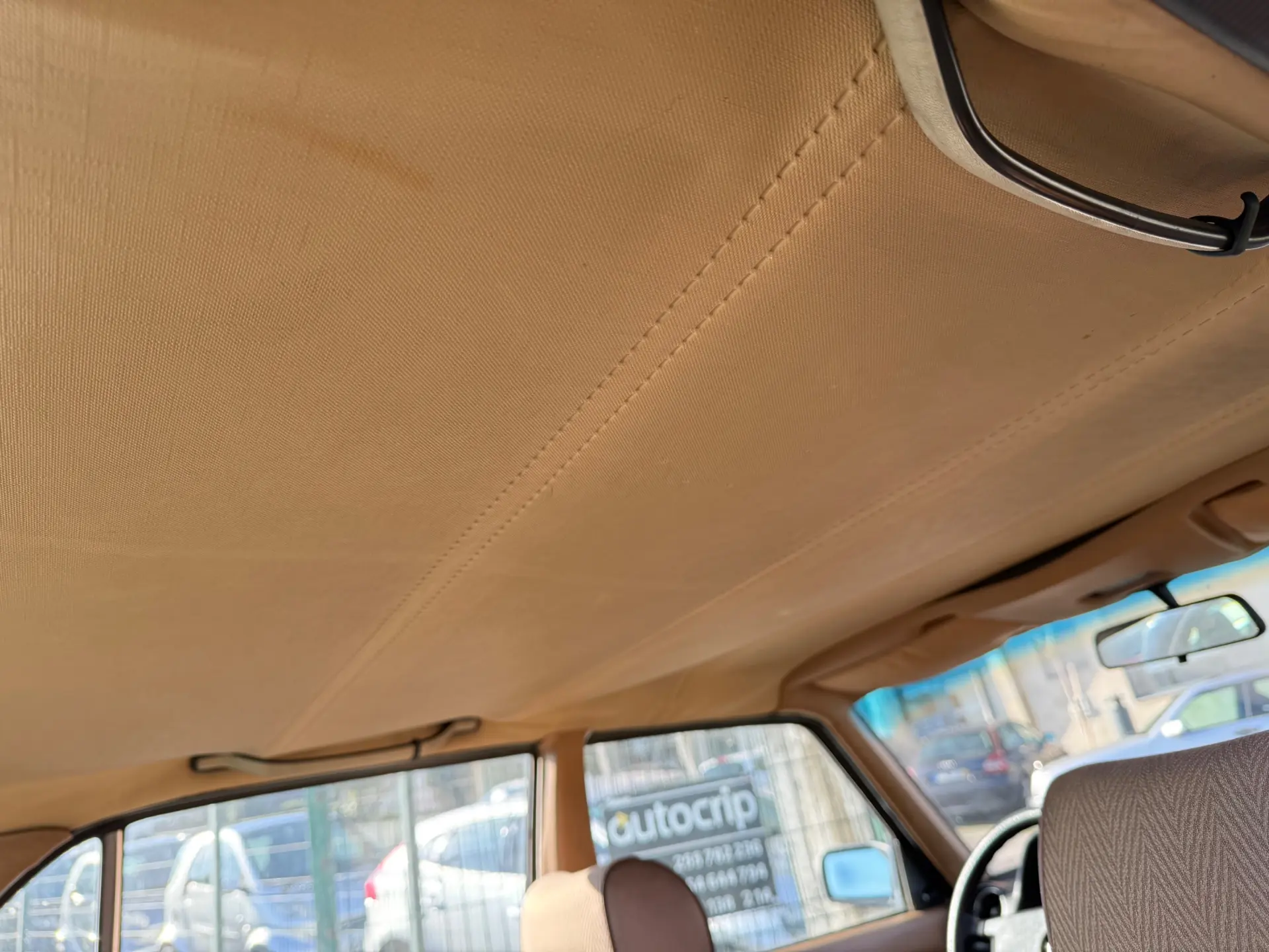 Mercedes-Benz 300 D 18