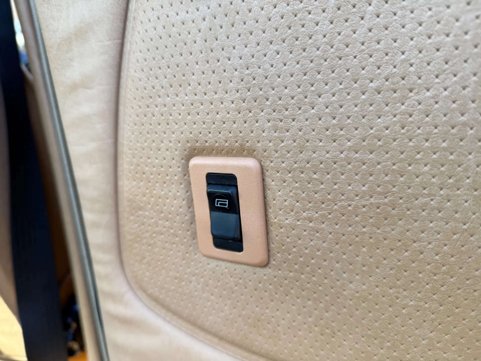 Mercedes-Benz 300 D 28