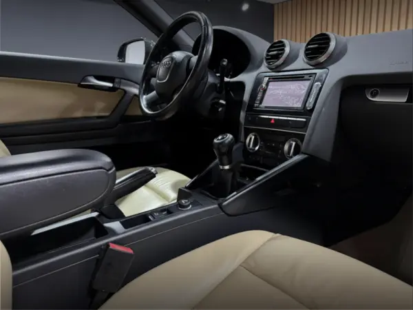 Audi A3 Cabrio 1.6 TDi Sport 9