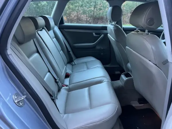 Audi A4 Avant 2.0 TDi Exclusive 9