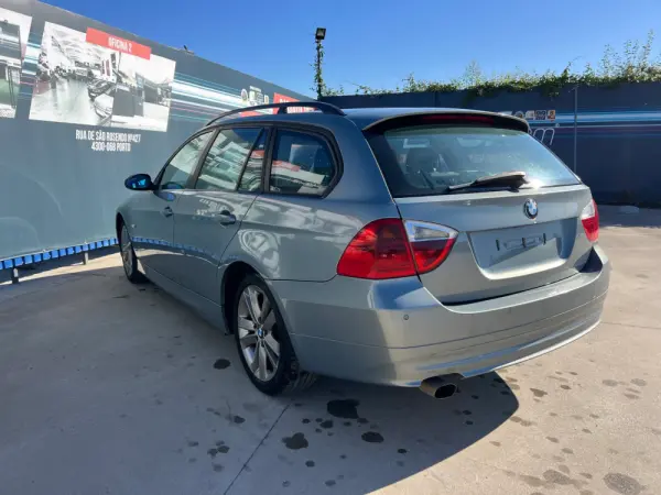 BMW 320 i Edition Exclusive 4