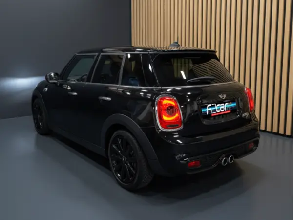 MINI 5 Portas Cooper SD Auto 6